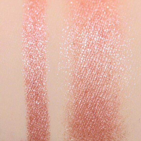 Laura Mercier Caviar Stick Eye Shadow -Bed of roses-Metallic Pink Rose - Picture 2 of 6